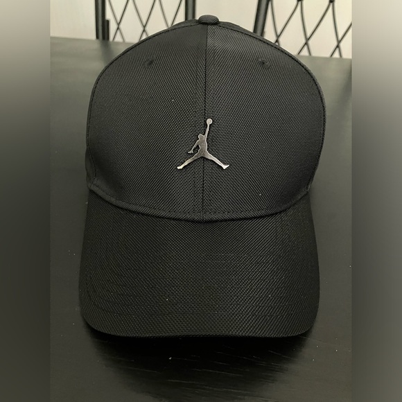 Nike Jordan Jumpman Rise Cap Metal Logo NWOT Hat - Picture 2 of 8